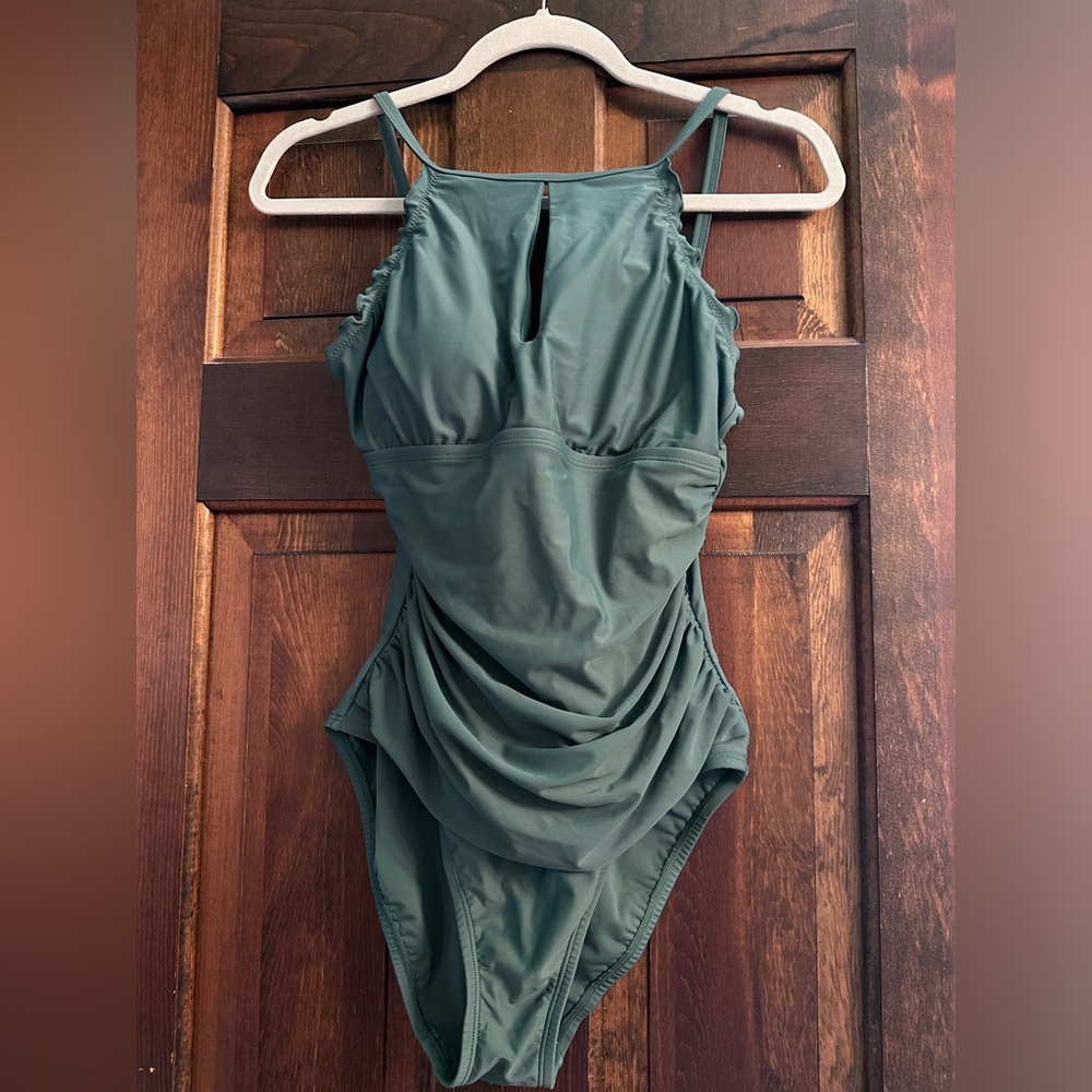 Sage Green NWT Ellen Tracy Keyhole One-Piece Swimsuit